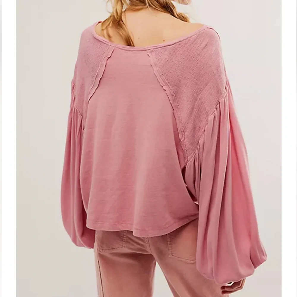 FREE PEOPLE KATHY LONG SLEEVE SMOCKED TOP MEDIUM PINK ROSE